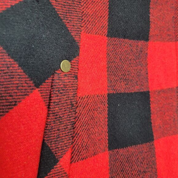 MAURICES Buffalo Plaid Quilted Shoulders Vest Holiday Fall Cute Cozy Size Small - Picture 8 of 8